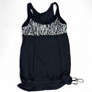 Y2K Lululemon black tank top with leaf print
